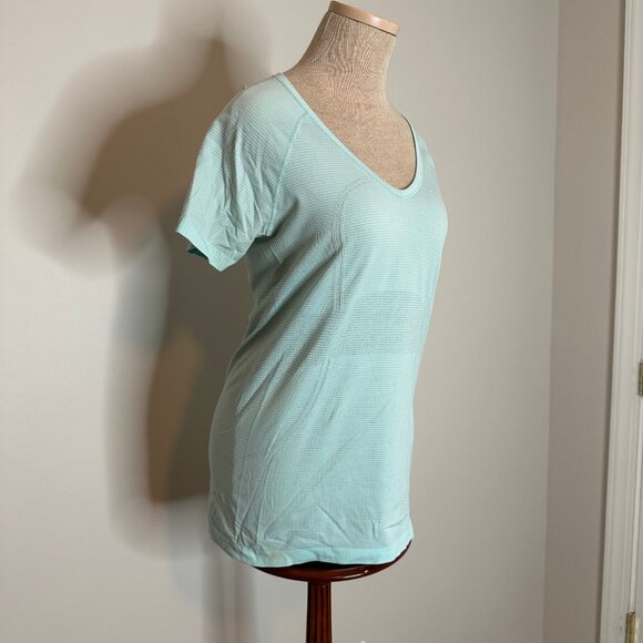 Lululemon Women's Swiftly Tech V Neck Short Sleeve Tee Shirt Mint Green Size 12 - Picture 3 of 7
